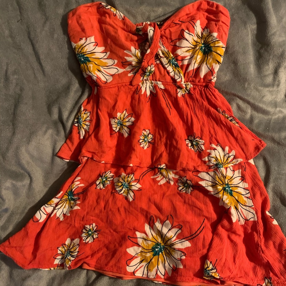 CHARLOTTE RUSSE STRAPLESS FLORAL MINI DRESS